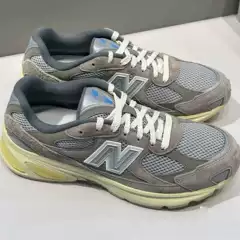 Pure Original Nb2010 Mesh Breathable Cushioning Running Shoes for Men and Women Retro Versatile Dad Shoes Casual Work Clothing Sports Shoes