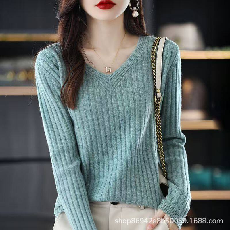 เสื้อสวมหัวคอวี แขนยาว ผ้าถัก ใส่เป็นเสื้อตัวใน เสื้อกันหนาวผู้หญิง ใส่ได้หลายโอกาส ทั้งฤดูใบไม้ร่วงและฤดูหนาว