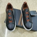 Black and brown shoelaces