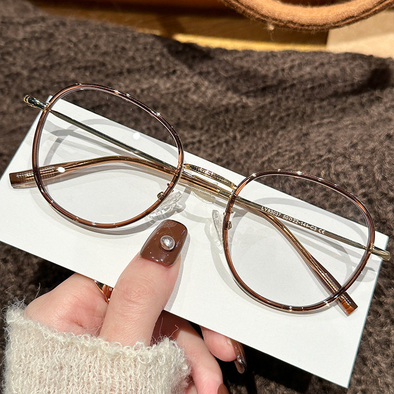 LY83037 Art Hepburn Style Small Round Frame Myopia Glasses Women's Multicolor Mixed Batch Fashionable Hawksbill Plain Frame