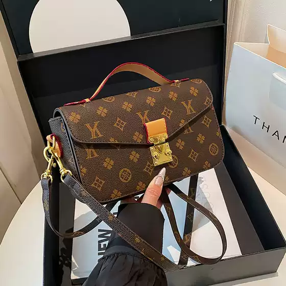 High-End Bags for Women 2026 New Style Women's Bags with Contrasting Colors and Retro Prints, Small Square Bags, Elegant Ladies' Shoulder Crossbody Bags