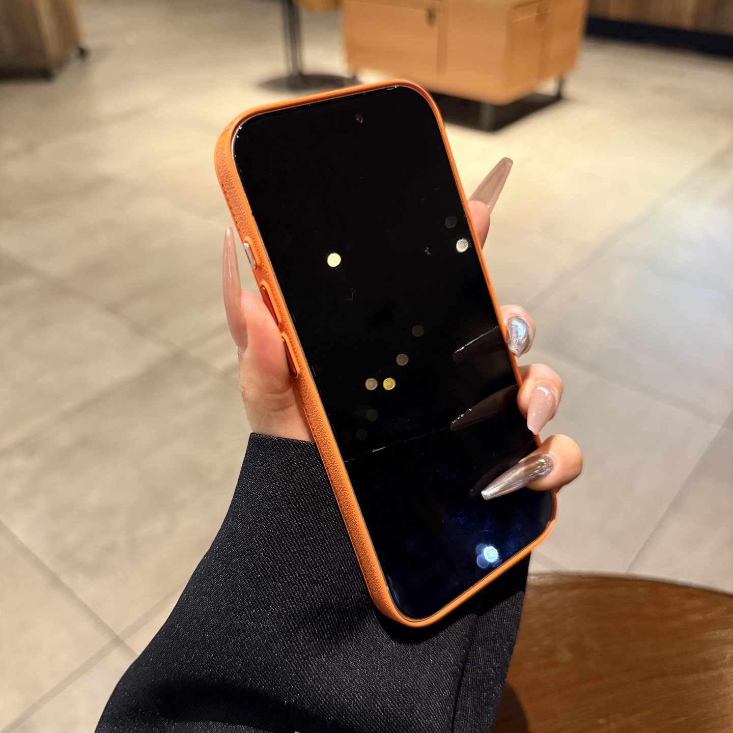 Suitable for Apple 17Promax Mobile Phone Case Iphone17 New 16 Thin Circle Magnetic Lens Film All-Inclusive Protective Cover