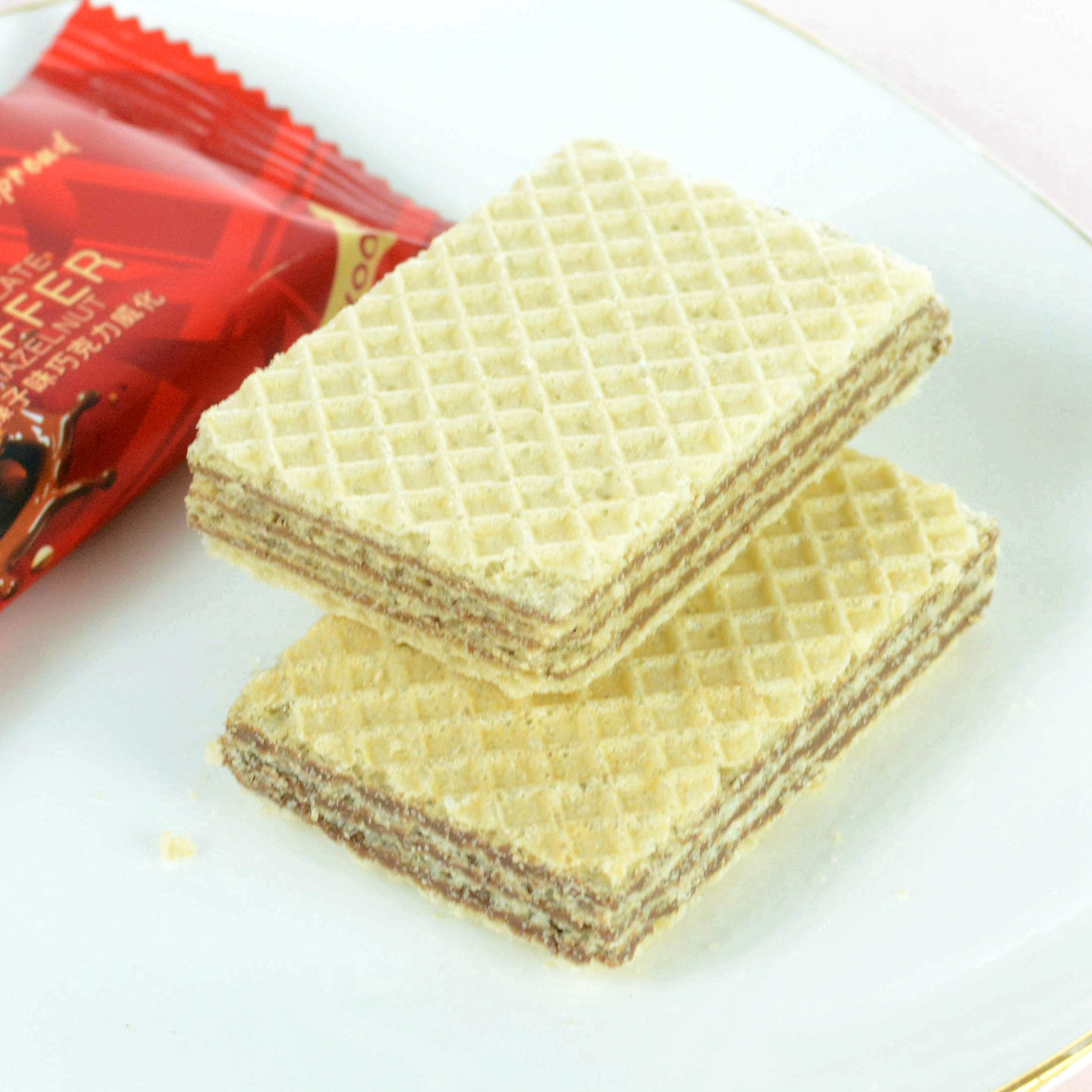 Youyoumi Hazelnut Flavored Chocolate Wafer Full Moon Wedding Birthday Wedding Gift Casual Snacks Red 30g/3 Bags