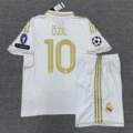 No. 10 ozil suit