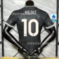 Player: erke (no. 10) with armband