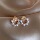 Серебряная игла 925 пробы, корейская версия французских жемчужных сережек с темпераментом, высококачественные серьги с цветами любви, универсальные серьги для женщин оптом mini 84
