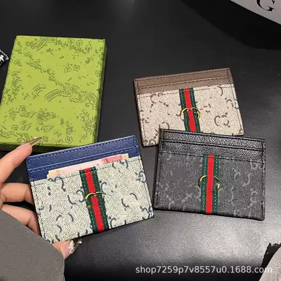 Luxury Trendy Brand Card Holder with Five Card Slots, Card Case Storage Bag, European and American Ins Style, Direct Sales from the Manufacturer, Portable Bank Card Holder