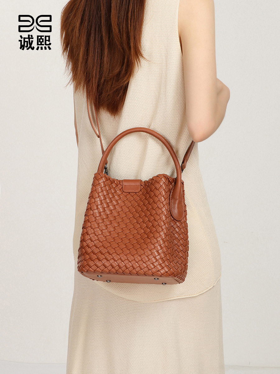 Túi bucket nữ dáng xô đan lát phối quai đeo chéo — B1994 # Cà phê đậm đà., B1994 # màu đen, B1994 # màu nâu, B1994 # Xám đậm