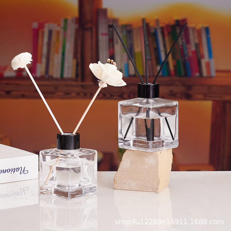 Brown Square Aromatherapy Glass Bottle 50ml Square Transparent Threaded Mouth Fire-Free Rattan Dried Flower Aromatherapy Volatile Ornaments