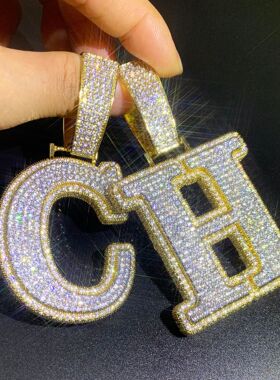 镶锆石字母吊坠KAKA镶锆石男女