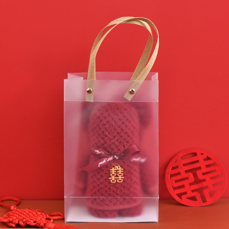 Bear towel wholesale wedding hand gift wine red wedding gift wedding gift hand gift towel
