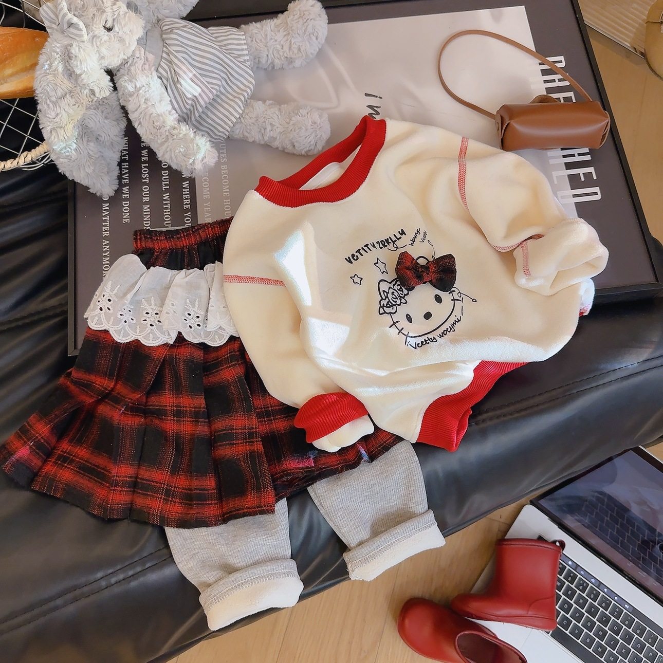 Girls' Seamless Fleece-Lined Hoodie Set, Sweet Casual Long-Sleeve Hello Kitty Top, Leggings & Plaid Skirt Three-Piece Outfit