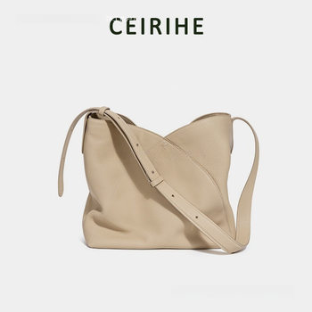 Wandering Bag Tote Bag Women's Commuting Large Capacity Shoulder Bag Petal Design Niche Free Shipping