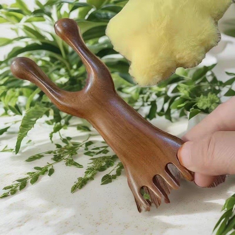 Golden Sandalwood Disc 28-Tooth Massage Comb Scalp Massage Comb Hair Therapy Health Care Whole Body Dredging Sandalwood Meridian Comb Wholesale