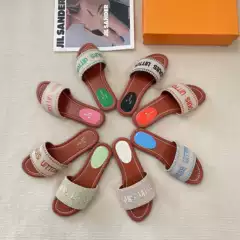 L's Slip-On Women's 2025 Spring and Summer New Slippers Embroidered Outer Wear Beach Shoes Women's Flats Comfortable Sandals