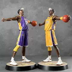 Basketball star Kobe Bryant hand black mamba victory roar Kobe boxed doll animation ornaments wholesale
