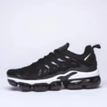 Air cushion-black and white