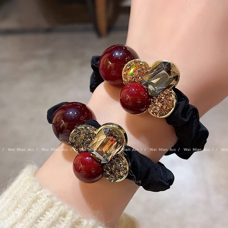 Korean and Japanese Versatile Pearl Hair Ties High Elasticity Hair Bands for Women Fashion Light Luxury Rhinestone Bun Hair Ties New Elastic Bands