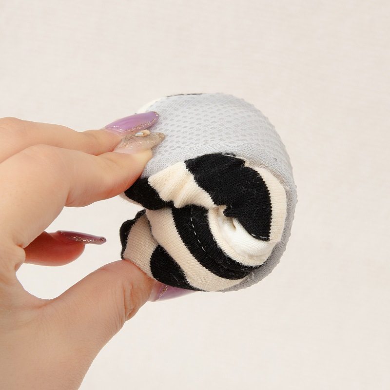 Cartoon Kidsren's Cotton Shoes, Winter Home Shoes for Boys and Girls, Kidsren's Baby Soft-Soled Non-Slip Warm Plush Cotton Shoes