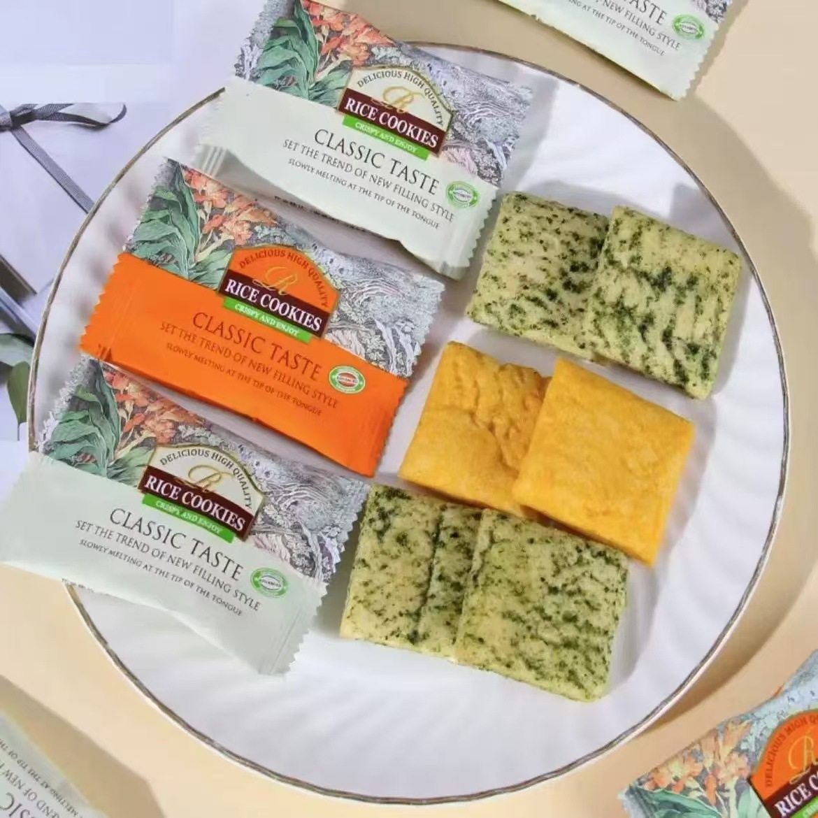 Huijia Qiao Rice Crisps Egg Yolk Flavor Seaweed Flavor Puffed Wedding Cake Casual Snacks Tea Snacks