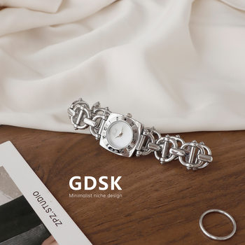 Watches for Women Niche Light Luxury Women's Hollow Bracelet Style High-End New Women's Mother-Of-Pearl Fashion Watch