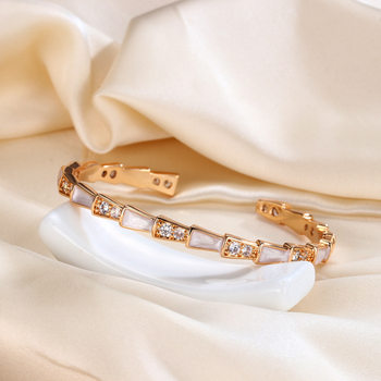 Cross-Border Seiko White Fritillary Snake Bracelet Women's Micro-Inlaid Light Luxury Fashion Temperament Open Snake-Shaped Snake Bone Bracelet Wholesale