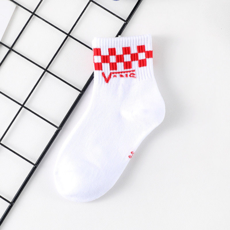 VSホワイトレッド