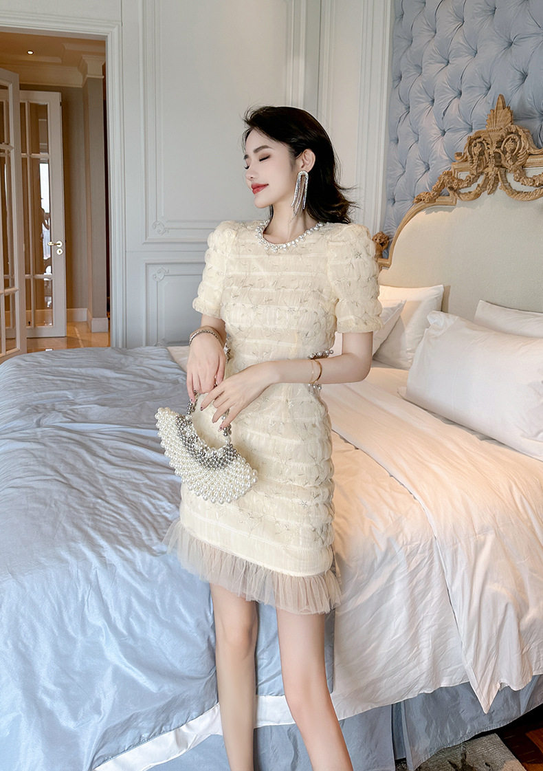Đầm suông nữ midi cổ tròn thêu hoa tay ngắn — [Màu hồng đào] chi tiết 9