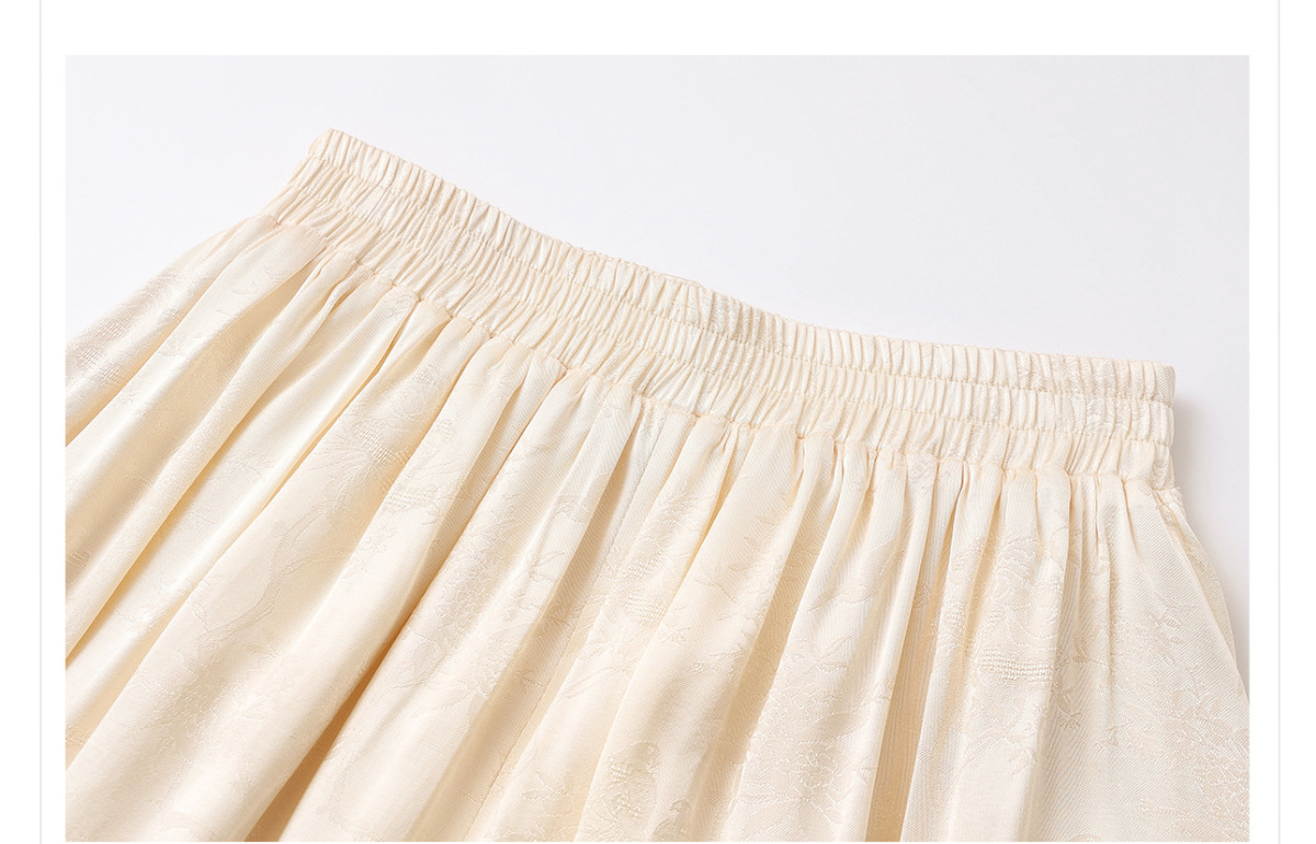 Set ba món nữ gồm áo hai dây thêu, áo khoác cardigan và quần dài — dây đeo, quần, áo khoác