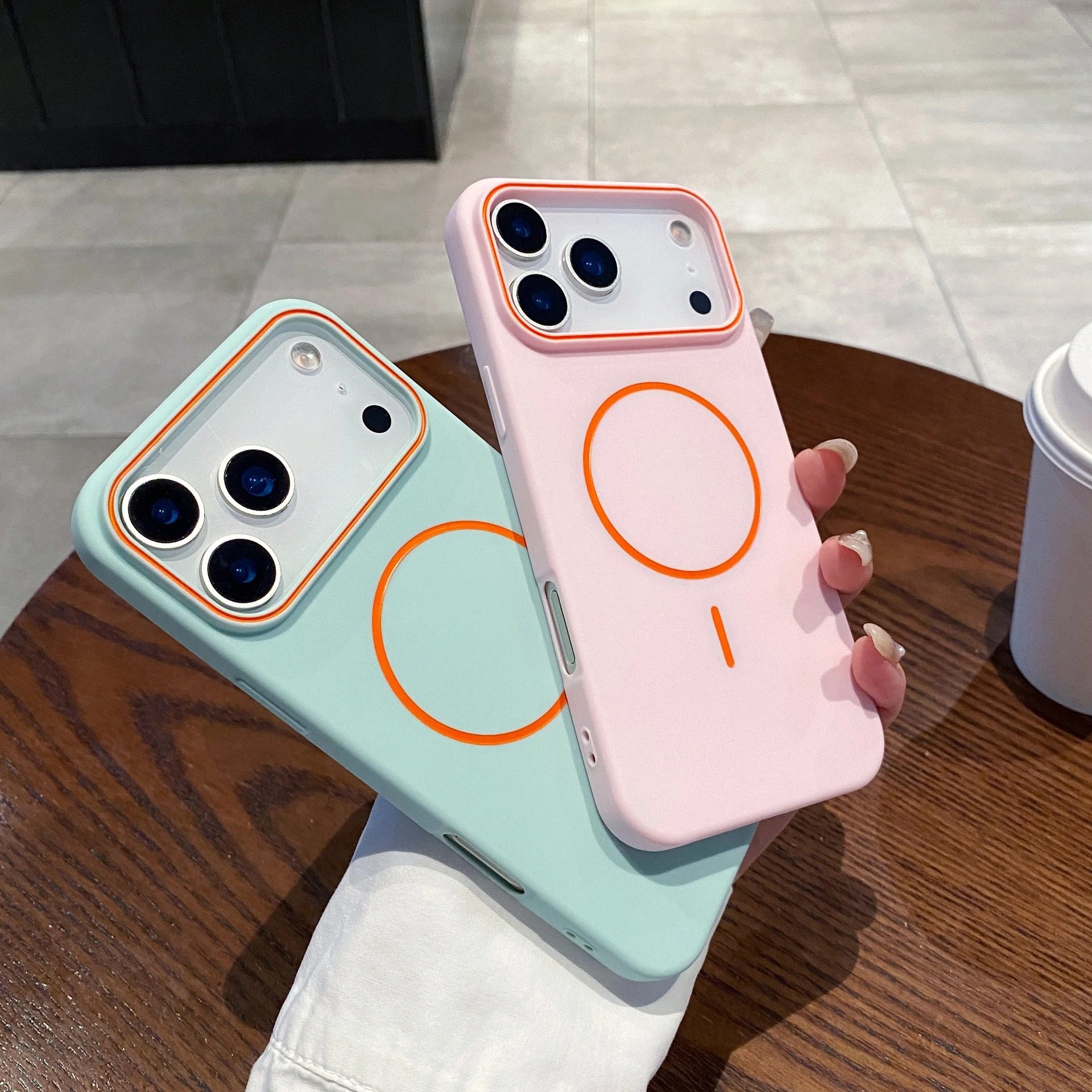 Suitable for Apple 17Promax Skin-Feel Fine Circle Magnetic Phone Case Iphone16E Frosted Anti-Fall 17Air Soft Case