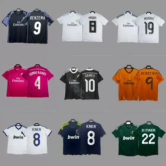 Real Madrid Retro Football Suit C Ronaldo Benzema Modi Ricchi Di Maria Belkaka Jersey