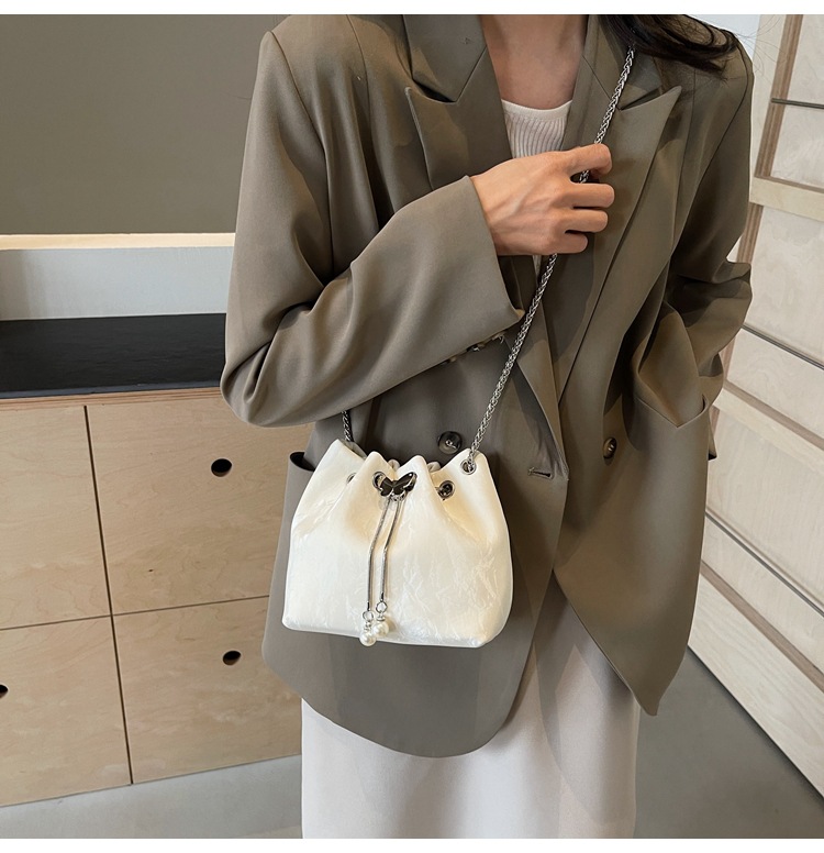 O1CN01Sv58jo1yV4Gg3AAqQ !!2212088006583 0 cib