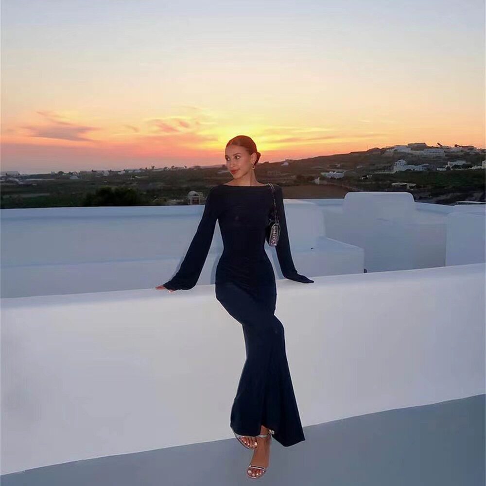 Long Sleeve Backless Dress Round Neck Beachwear Summer Style Sexy Design Wholesale Available