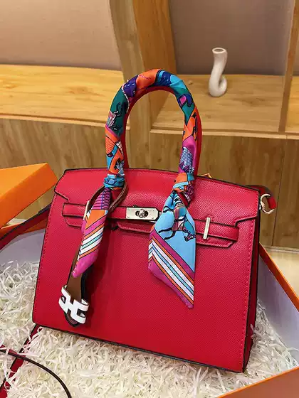 Large-Capacity Casual Shoulder Bag 2025 New Fresh and Sweet Crossbody Bag Printed Silk Scarf Kelly Bag for Women