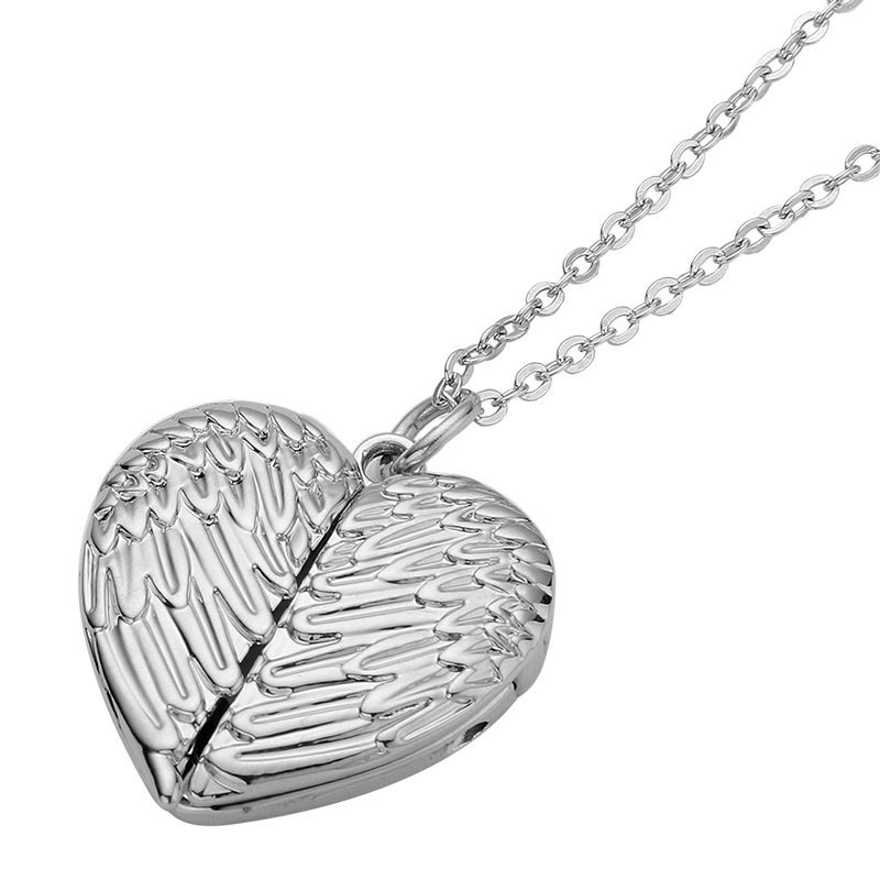 Cross-border supply Amazon European and American jewelry Valentine's Day necklace angel wings couple heart-shaped pendant wholesale