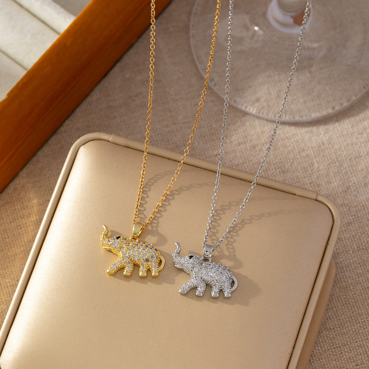 Cross-border micro-inlaid zircon elephant titanium steel necklace women's ins all-match niche design European and American style clavicle chain jewelry