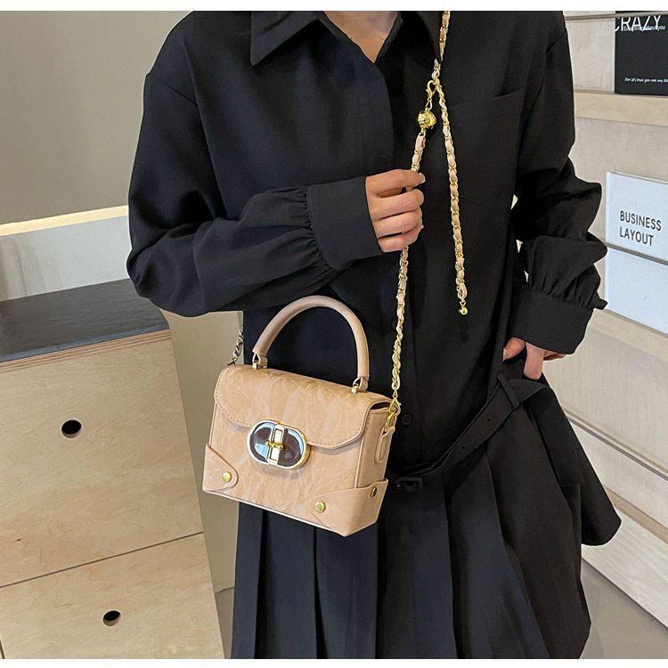 O1CN01TB2SZQ1yV4GFcjg7W !!2212088006583 0 cib