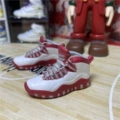 10 white and red (a pair of naked shoes)