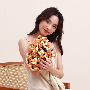 Small Daisy Bouquet Blanket Finished Office Nap Flower Blanket Wool Ball Hand-Knitted Blanket as a Gift for Besties