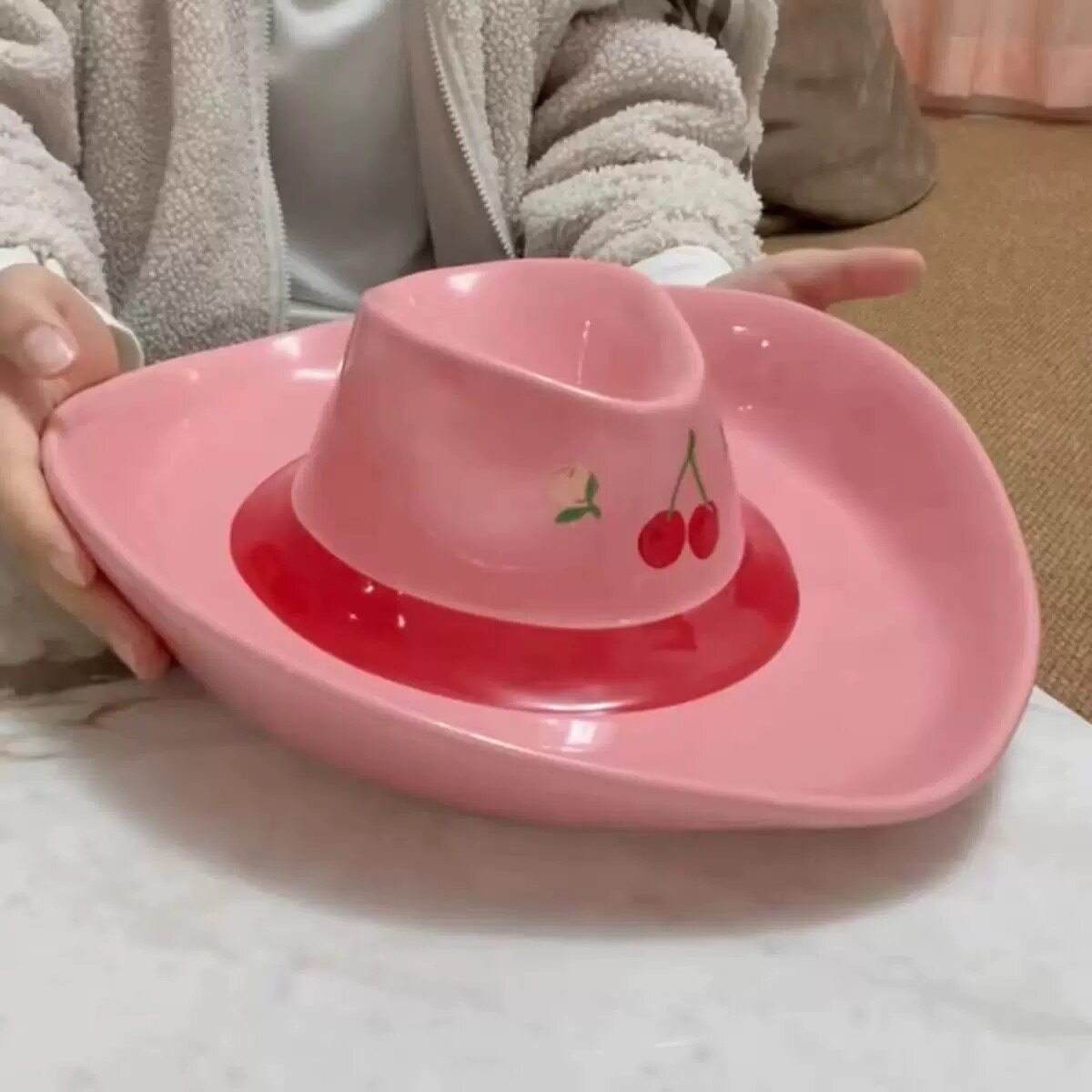 Cowboy Hat Dumpling Plate with Dipping Sauce Dish Ceramic Girly Heart Home Dining Plate with Vinegar Dish Divided Plate Cute Abstract Plate