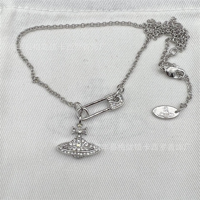 ピンネックレスシルバー