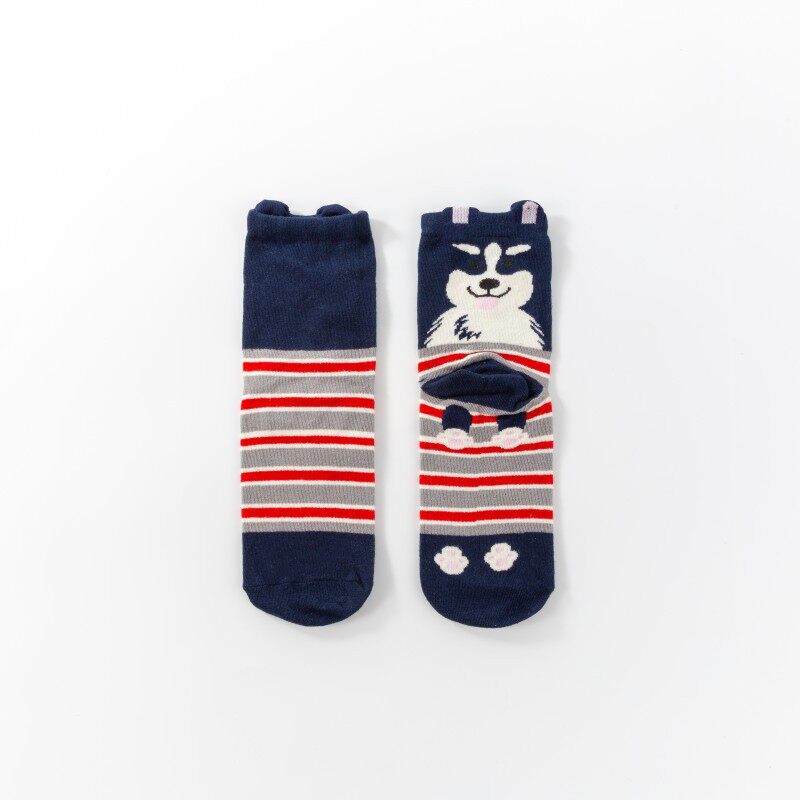 春秋新款卡通直板狗中筒袜棉质袜子女 诸暨厂家批发
