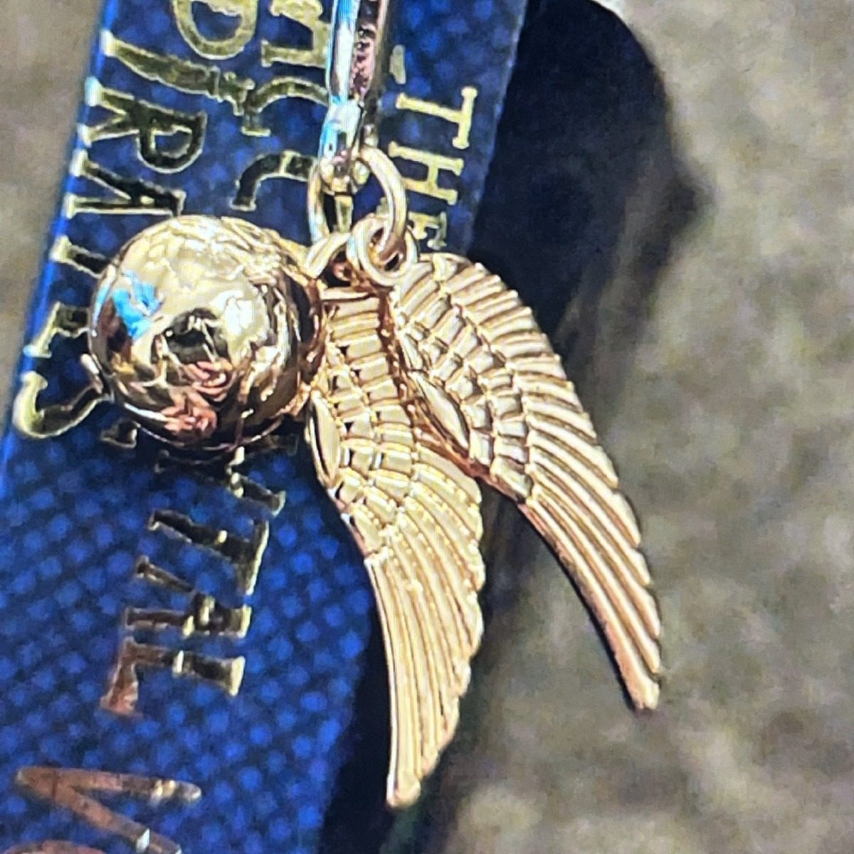 In Stock: Round Bookmark, Gold Wing Pattern Bookmark, Leaf Vein, Feather, Metal, Wing Bookmark