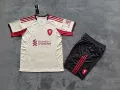 Suit: 2526 liverpool away