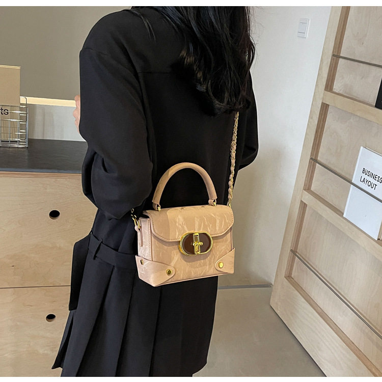 O1CN01TLBVS91yV4GH7sOBm !!2212088006583 0 cib