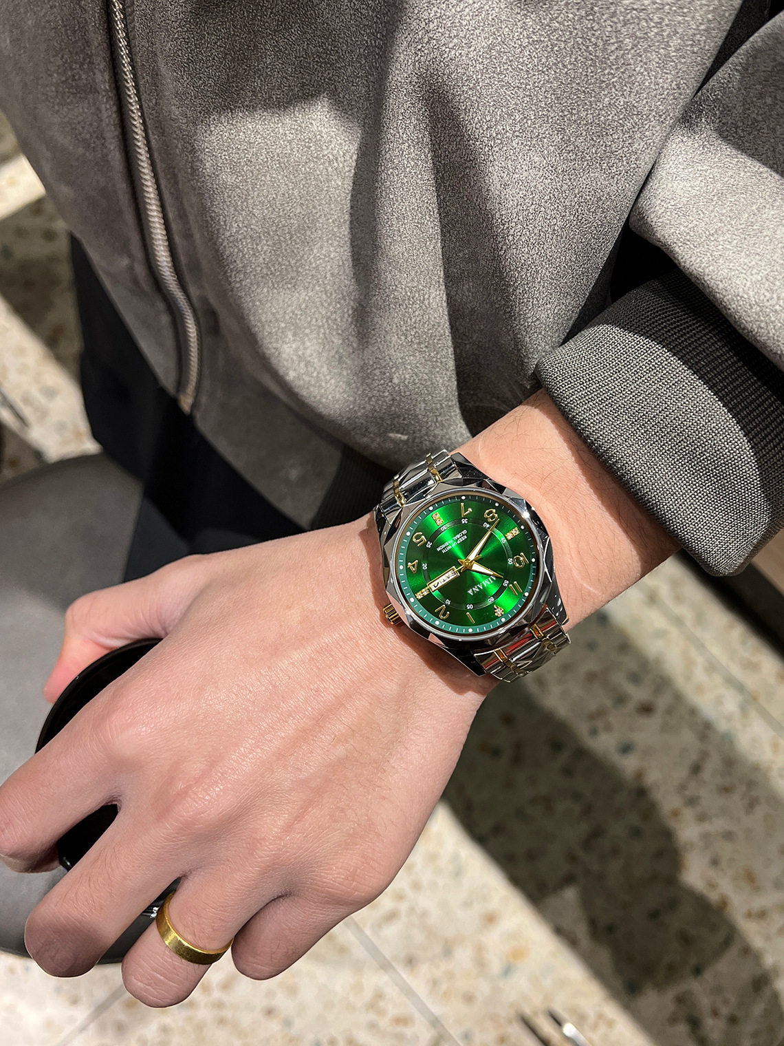 O1CN01TPa2uX1Y0Df1WnC7m !!2216212932996 0 cib