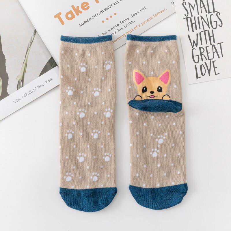 春秋新款卡通直板狗中筒袜棉质袜子女 诸暨厂家批发