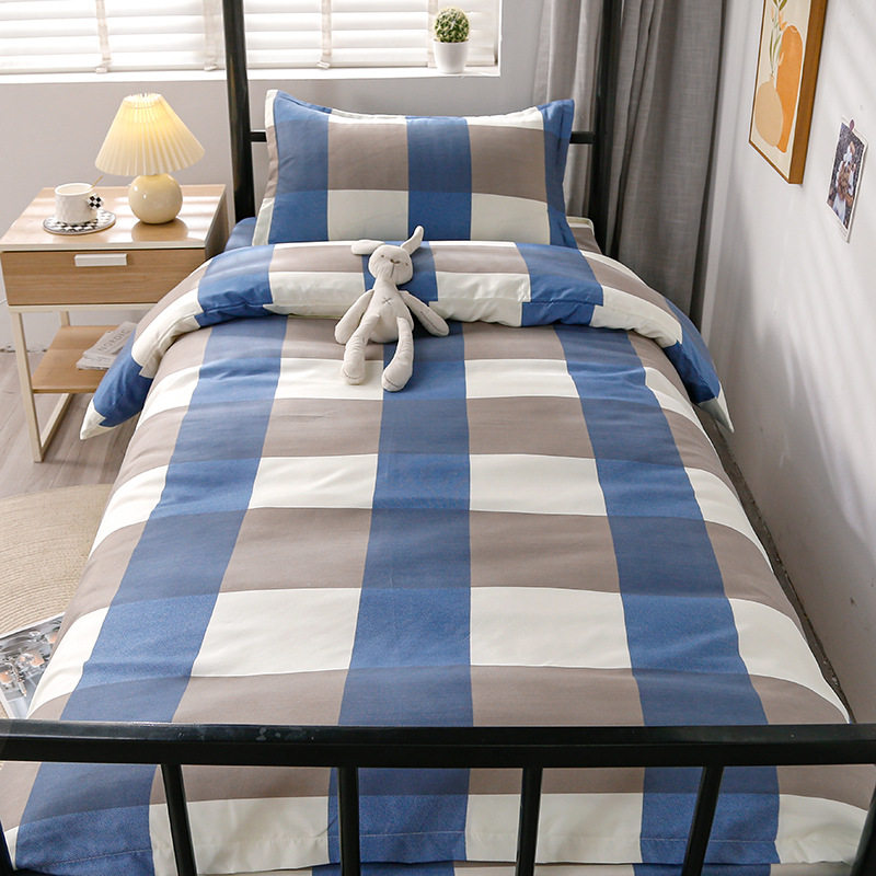 Six-Piece Set of Winter Quilts for Staff Dormitories, Eight-Piece Set of University Bunk Beds, Thickened Spring & Fall Quilts, Three-Piece Set of Quilts for All Seasons