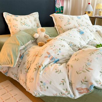 2025 New Style Small Fresh High Weight Thickeneded Milk Velvet Printed Four-Piece Set Super Soft Student Dormitory Three-Piece Set