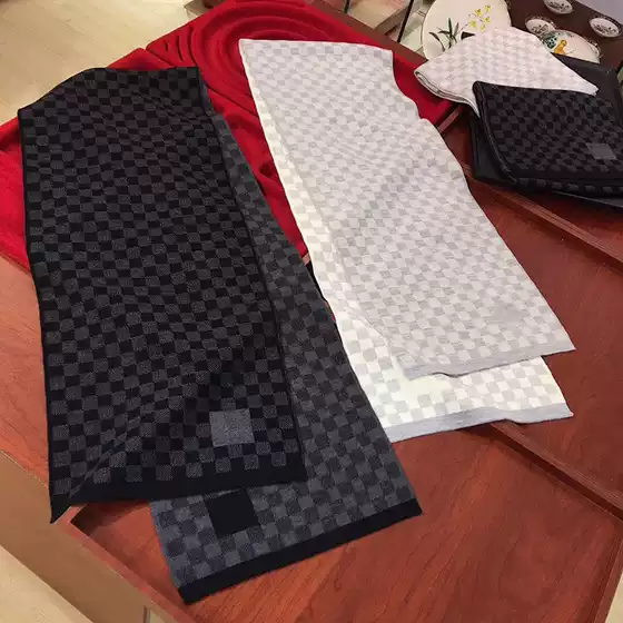 Men's Knitted Wool Scarf Autumn and Winter New Letter Checkerboard Plaid Scarf Warm Outdoor Business Scarf Ready for Sale